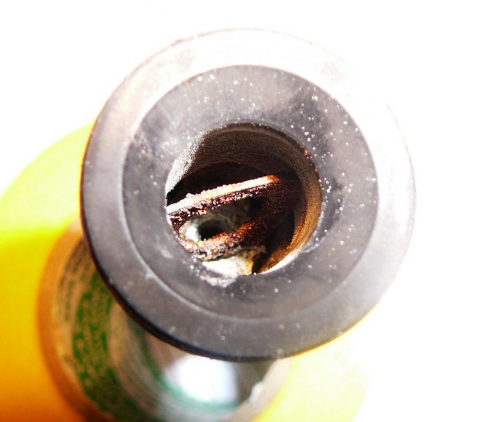 Zündkerzenstecker1.jpg