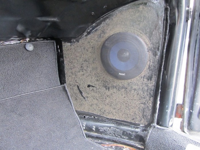 Käfer Box vorne re.JPG